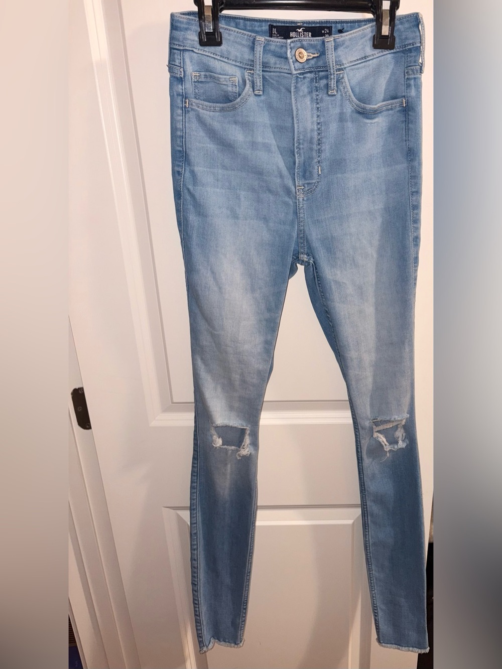 Hollister Ultra-High Rise Ripped Skinny Jeans
